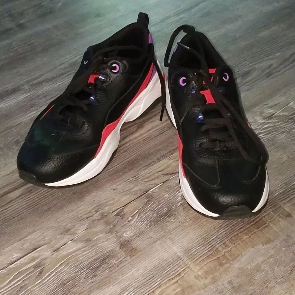 Puma black foam black red purple sneakers Sz 9